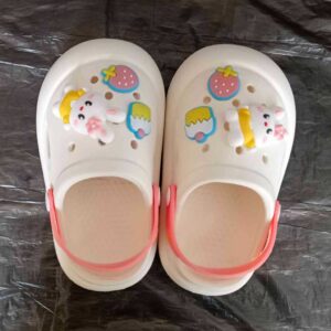 WB Crocs