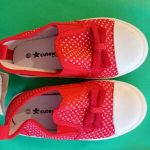 KMC Footwear13